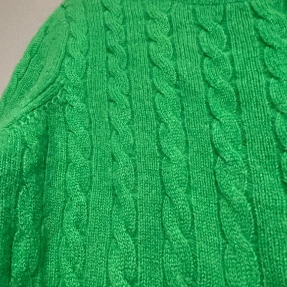 100% Cashmere 2 Ply Yarns Fisherman Cable Knit Small Green Crew Neck Sweater - Picture 3 of 7